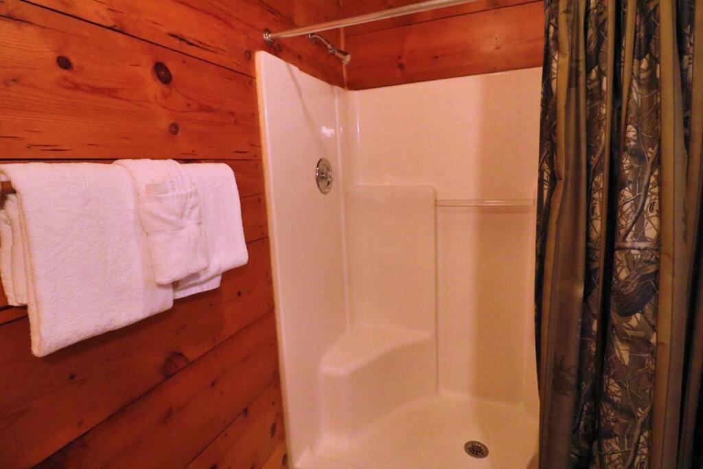 Alpine Mountain Sweetheart Cabin Jacuzzi #8 ヘレン エクステリア 写真